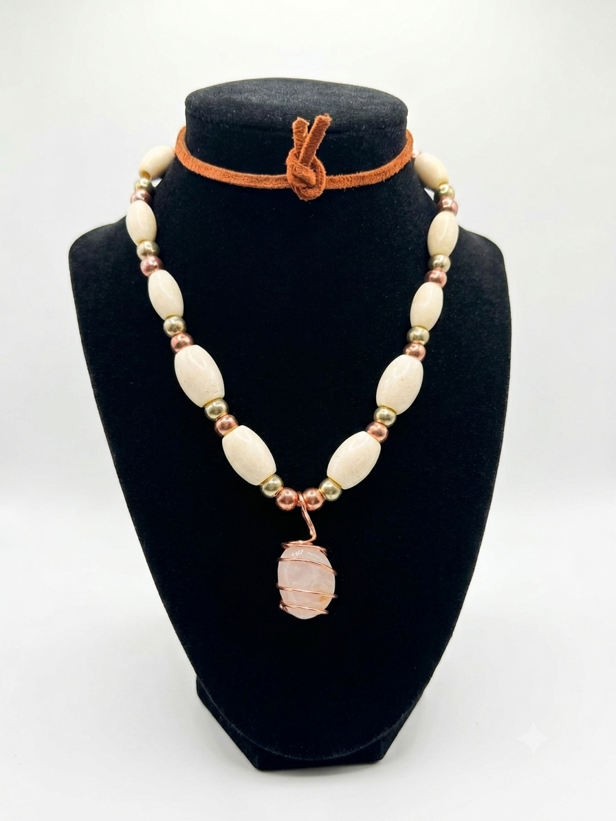 Beaded necklace with rose quartz pendant
